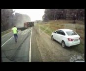 Crazy Roads: Car Crashes Compilation