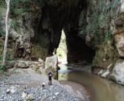 Arch cave Tanama River with Robert 3