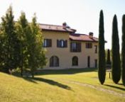 Sunny beautiful villa in Tuscany-style, built in 2004, located in a