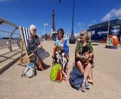 Hot and sunny weather on BlackpoolPromenade