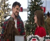 Robbie Amell and Leighton Meester star in Christmas rom-com EXmas.