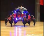 The hexapods dance for your entertainment. Fred Astaire, Gene Kelly, Michael Jackson... Hexapod #6?