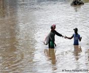 Authorities in Kenya say at least 171 people have been killed and more than 190,000 displaced by catastrophic flooding. DW&#39;s Felix Maringa spoke with those affected, some still searching for their loved ones.