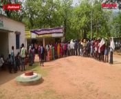 Challenges persist in remote Naxal bastion Buddha Pahar, Jharkhand despite efforts to increase accessibility and security for elections. Voters cite unfulfilled promises, lack of resources, and conflict dynamics as obstacles.&#60;br/&#62;&#60;br/&#62;In Video: Abhishek Basu&#60;br/&#62;&#60;br/&#62;Follow us:&#60;br/&#62;Website: https://www.outlookindia.com/&#60;br/&#62;Facebook: https://www.facebook.com/Outlookindia&#60;br/&#62;Instagram: https://www.instagram.com/outlookindia/&#60;br/&#62;X: https://twitter.com/Outlookindia&#60;br/&#62;Whatsapp: https://whatsapp.com/channel/0029VaNrF3v0AgWLA6OnJH0R&#60;br/&#62;Youtube: https://www.youtube.com/@OutlookMagazine&#60;br/&#62;Dailymotion: https://www.dailymotion.com/outlookindia&#60;br/&#62;&#60;br/&#62;#BuddhaPahar #Jharkhand #LokSabhaElections2024&#60;br/&#62;