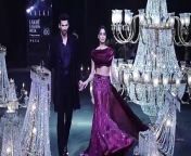 Most popular Bollywood celebs Janhvi Kapoor and Aditya Roy Kapur turned showstopper for KALKI at Lakme Fashion Week. The stars set the ramp on fire, dressed in modern Indian ethnic wear. Their stunning looks from the night are rapidly going viral on Social Media. Fans are showering all their love on their latest photos and videos!&#60;br/&#62;&#60;br/&#62;#adityaroykapoor #janhvikapoor #lakmefashionweek #trending #fashion #entertainmentnews #viralvideo