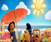 Cookie and the Smart Cookie crew are relaxing on Pecan Sandy Beach, but can they enjoy themselves with The Crumb sneaking around?