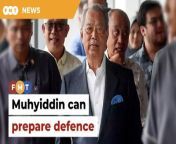 It says Muhyiddin Yassin cannot claim to have been misled by a lack of particulars in his four abuse of power charges.&#60;br/&#62;&#60;br/&#62;&#60;br/&#62;Read More: https://www.freemalaysiatoday.com/category/nation/2024/05/06/charges-clear-enough-for-muhyiddin-to-prepare-defence-says-court/&#60;br/&#62;&#60;br/&#62;Laporan Lanjut: https://www.freemalaysiatoday.com/category/bahasa/tempatan/2024/05/06/tuduhan-cukup-jelas-untuk-muhyiddin-sedia-pembelaan-kata-mahkamah/&#60;br/&#62;&#60;br/&#62;Free Malaysia Today is an independent, bi-lingual news portal with a focus on Malaysian current affairs.&#60;br/&#62;&#60;br/&#62;Subscribe to our channel - http://bit.ly/2Qo08ry&#60;br/&#62;------------------------------------------------------------------------------------------------------------------------------------------------------&#60;br/&#62;Check us out at https://www.freemalaysiatoday.com&#60;br/&#62;Follow FMT on Facebook: https://bit.ly/49JJoo5&#60;br/&#62;Follow FMT on Dailymotion: https://bit.ly/2WGITHM&#60;br/&#62;Follow FMT on X: https://bit.ly/48zARSW &#60;br/&#62;Follow FMT on Instagram: https://bit.ly/48Cq76h&#60;br/&#62;Follow FMT on TikTok : https://bit.ly/3uKuQFp&#60;br/&#62;Follow FMT Berita on TikTok: https://bit.ly/48vpnQG &#60;br/&#62;Follow FMT Telegram - https://bit.ly/42VyzMX&#60;br/&#62;Follow FMT LinkedIn - https://bit.ly/42YytEb&#60;br/&#62;Follow FMT Lifestyle on Instagram: https://bit.ly/42WrsUj&#60;br/&#62;Follow FMT on WhatsApp: https://bit.ly/49GMbxW &#60;br/&#62;------------------------------------------------------------------------------------------------------------------------------------------------------&#60;br/&#62;Download FMT News App:&#60;br/&#62;Google Play – http://bit.ly/2YSuV46&#60;br/&#62;App Store – https://apple.co/2HNH7gZ&#60;br/&#62;Huawei AppGallery - https://bit.ly/2D2OpNP&#60;br/&#62;&#60;br/&#62;#FMTNews #MuhyiddinYassin #JanaWibawa #PrepareDefence